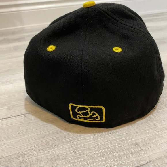 Johnny Cupcakes Bones Baseball Cap X Black Yellow Fitted 7 1/8 (56.8cm) New Era - Picture 5 of 12